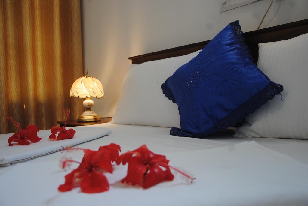 Aknara Rest Hotel Weligama Ngoại thất bức ảnh