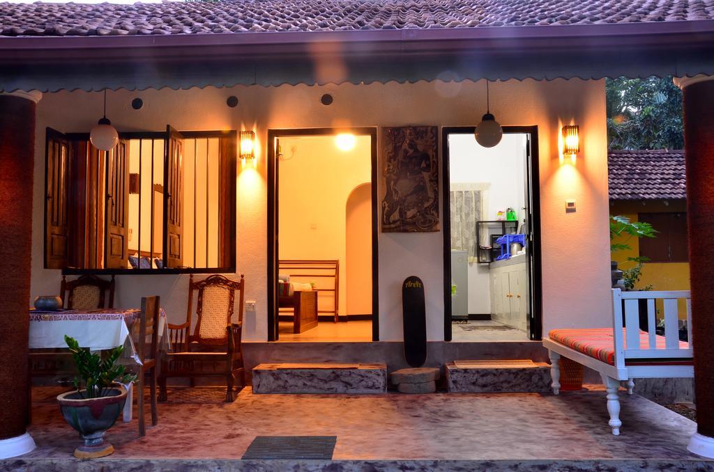 Aknara Rest Hotel Weligama Ngoại thất bức ảnh
