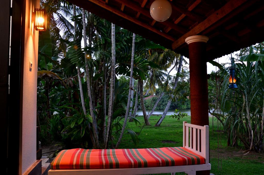 Aknara Rest Hotel Weligama Ngoại thất bức ảnh